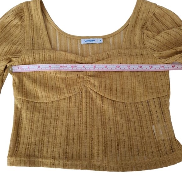 Valleygirl Light Knit Top - Picture 3 of 11